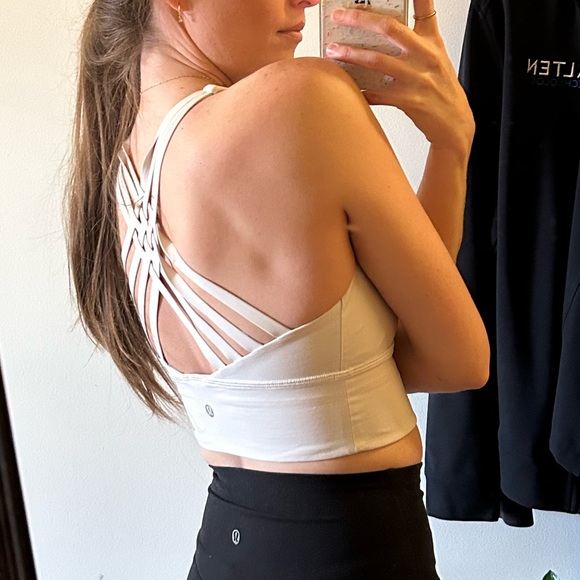Lululemon long line bra in white- Size 6 - Picture 5 of 5
